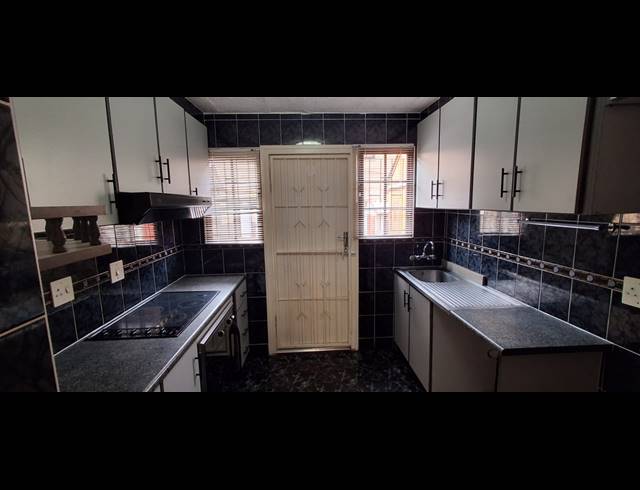 3 BEDROOM APARTMENT FOR SALE IN TONGAAT MEWS